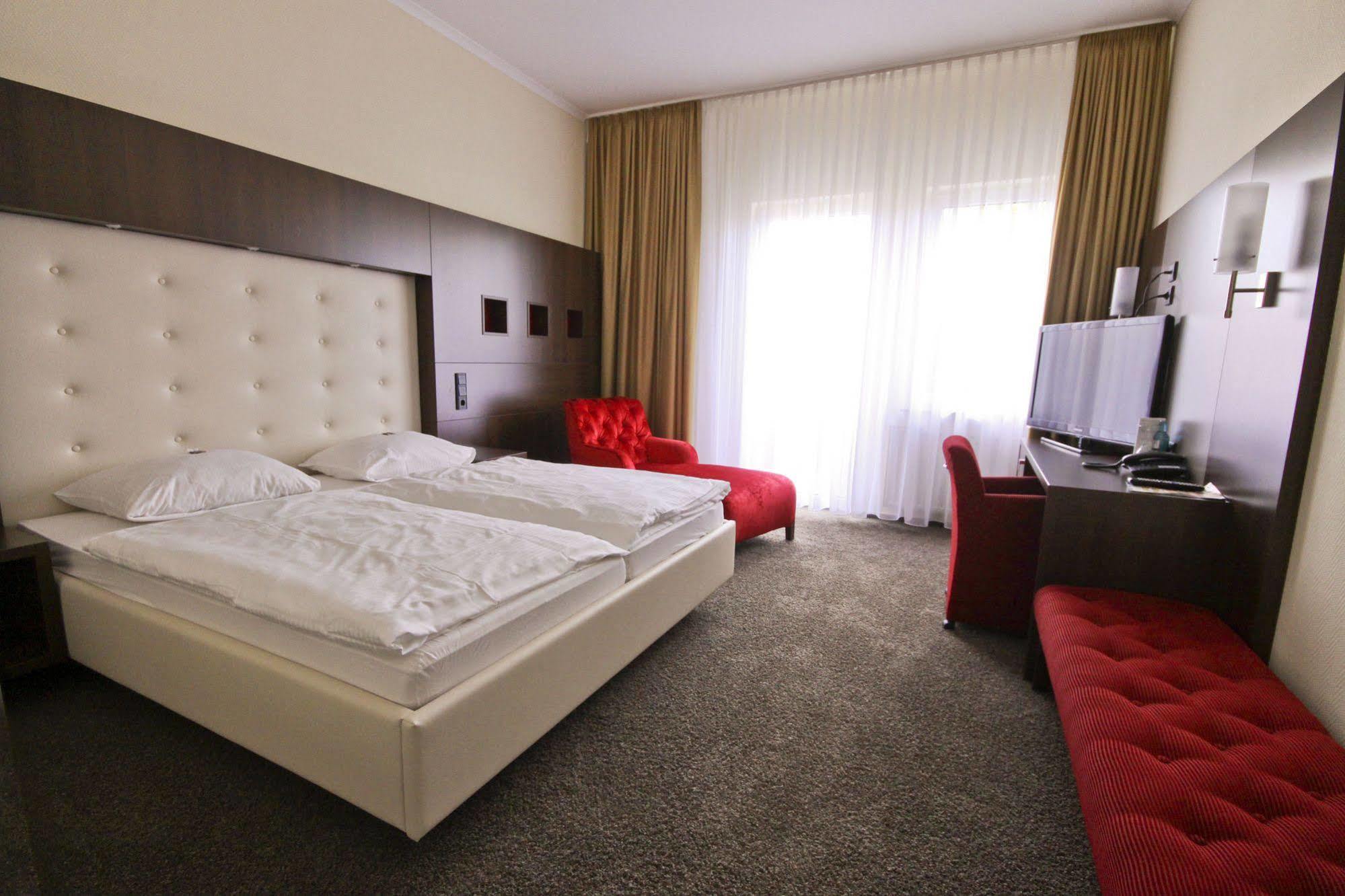 Hotel-Restaurant Zur Krone Löhnberg Rom bilde