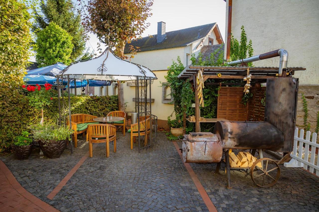 Hotel-Restaurant Zur Krone Löhnberg Eksteriør bilde
