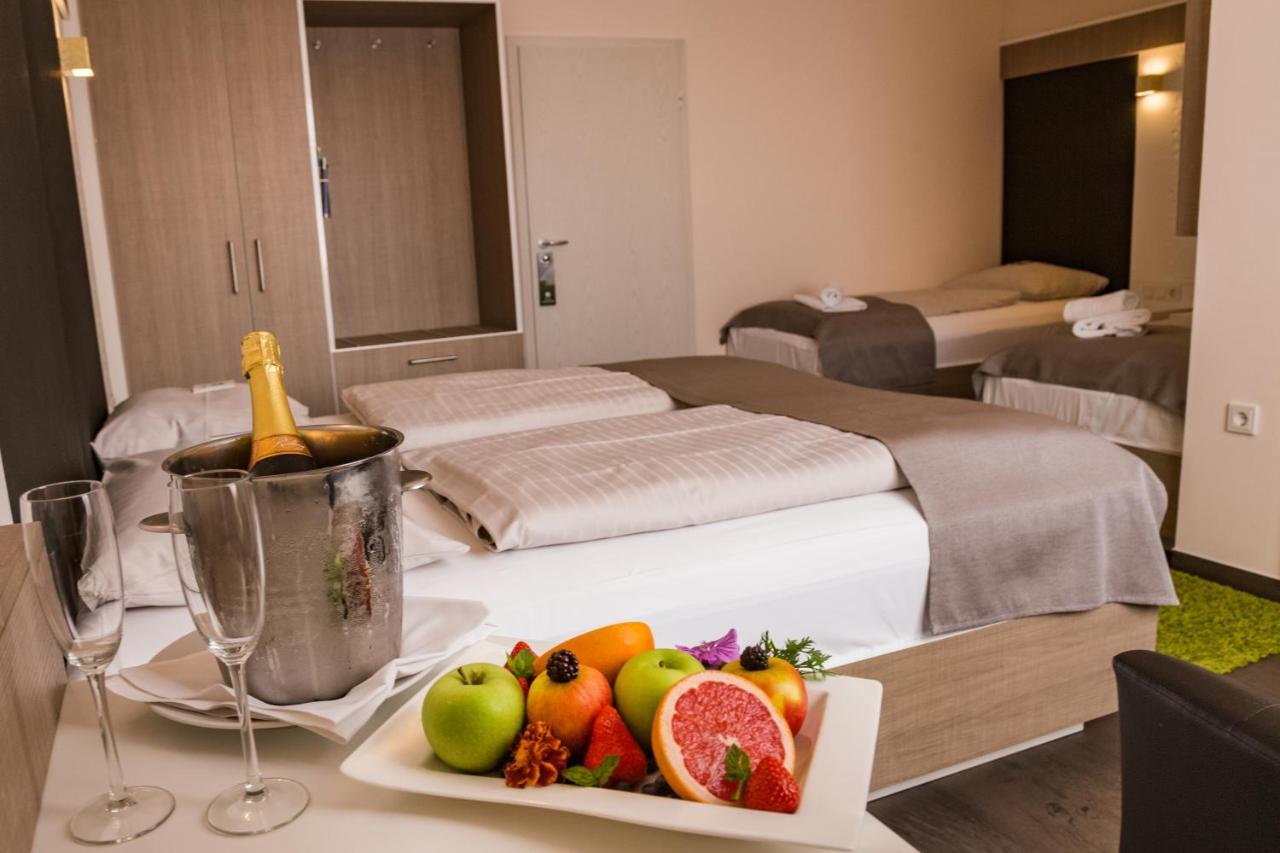 Hotel-Restaurant Zur Krone Löhnberg Eksteriør bilde